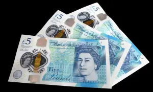 Brytyjskie banknoty 5 funtów. Analiza kursu funta do PLN i prognozy.