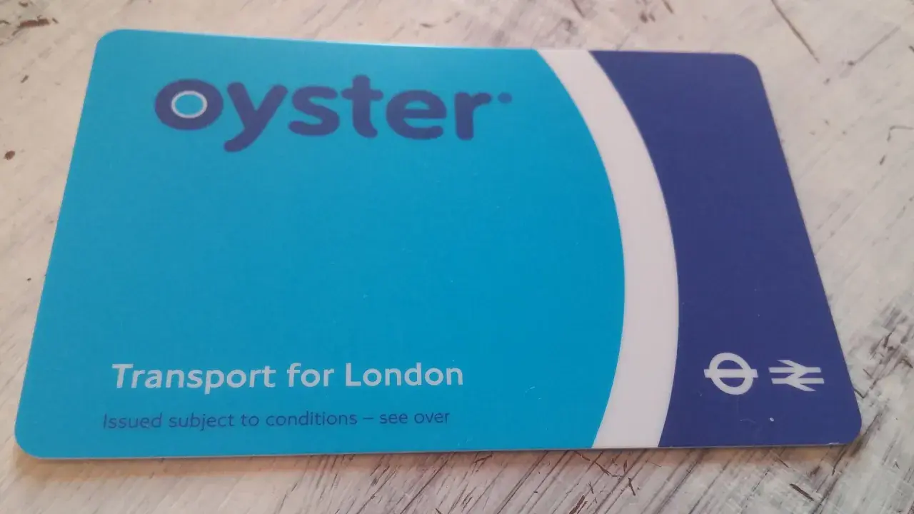 Karta Oyster Transport for London, idealna do podróży do ktorej metro.
